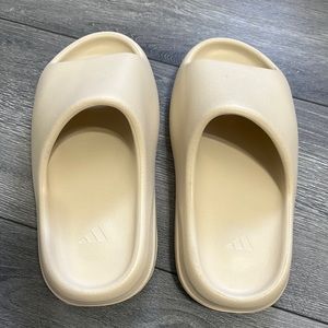 Yeezy Bone Slides